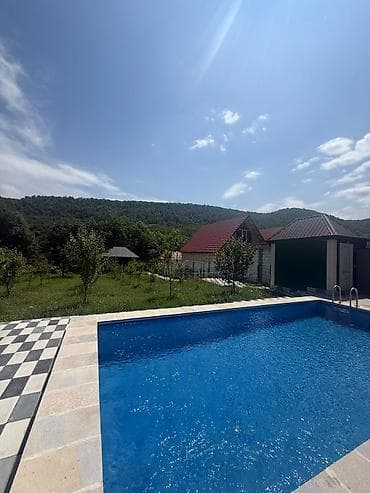 gəncə kiraye ev: Dağ mənzərəli həyət evi – xüsusi hovuzlu - Yaşayış sahəsi: tək — 4