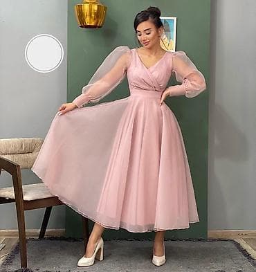 Paltar 140 manata alınıb. 1 dəfə toya geyinilib. 60 manata satılır