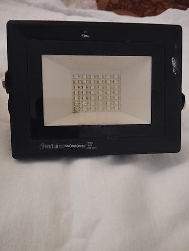 şayrıyan işıqlar: LED Proyektor Fənər – IP65, 30W, 220–240V - Brend: Protoz Electric — 1