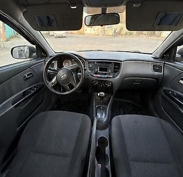 Nəqliyyat: Kia Rio: 1.4 l | 2011 il Sedan — 2