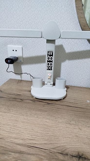 LED masa lampası – çoxfunksiyalı - Geniş, uzun LED işıq paneli — 8