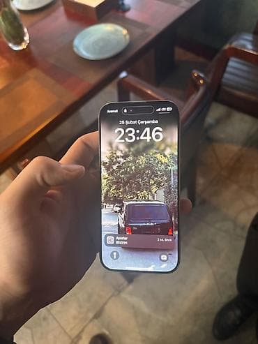 apple 12 mini: IPhone 16 Pro, 256 GB, Desert Titanium, Barmaq izi, Face ID — 4