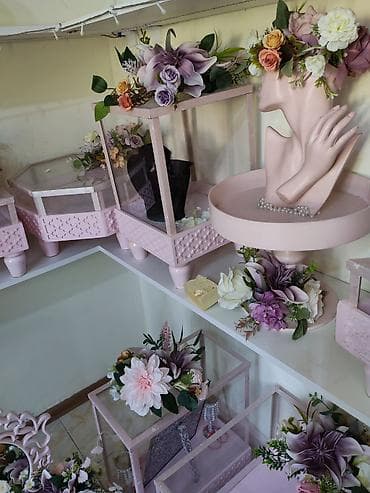 toy makyajları: Təcili satılır abyek bağlandığı üçün. 13əd. Gül daxil, veşilka, əlavə — 6