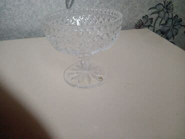 Tort və şiriniyyat qabı, Şüşə