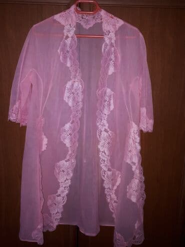 iç geyim: Пеньюары/Gecelikler : cehrayi --15 manat M qara M -- 5 manat — 3