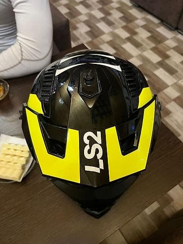 hummer motor: Salam ls2 di dirifer 20 gün olmaz almisam moto ile yarasmir deye — 1