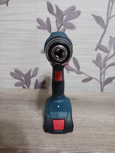Şurup və qayka açanlar: Bosch GSB 183-li. Original məhsuldur. Komplektasiyaya daxildir: 1 — 3