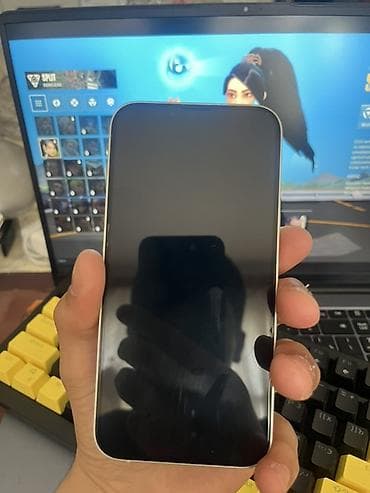 ipone dubay: IPhone 13, Ağ — 5