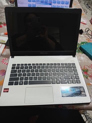 Kompüter, noutbuk və planşetlər: ASUS X401U noutbuk Əsas xüsusiyyətlər: - Ekran: 14.0" (1366x768), LED — 4