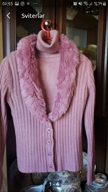 Triyka vadalasqayla jaket dəsd az geynilib