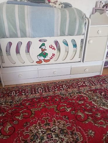 genc yataq: Uşaq üçün beşiy - Material: ağ rəngli laminat/MDF konstruksiya - Yan — 1