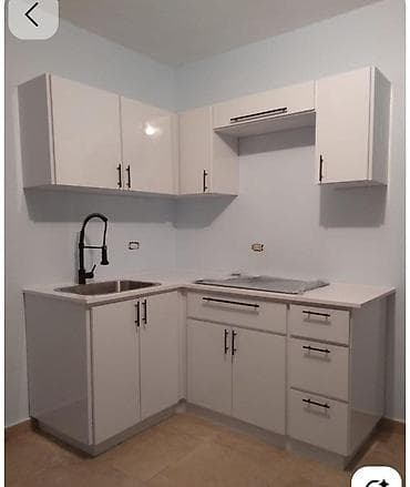 setin parca: Ağ rəngli L formalı mətbəx mebeli dəsti - Üst modul: 4 şkaf bölməsi — 1