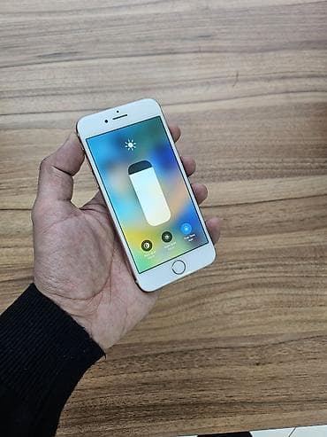 playsatation 3: IPhone 7, 32 GB, Qızılı, Barmaq izi — 1