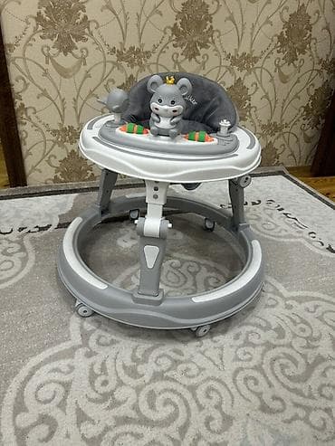 Uşaq gəzdirəni (baby walker) - Rəng: boz-ağ tonlarda - Dairəvi, sabit at lalafo.az Uşaq gəzdirəni (baby walker) - Rəng: boz-ağ tonlarda - Dairəvi, sabit