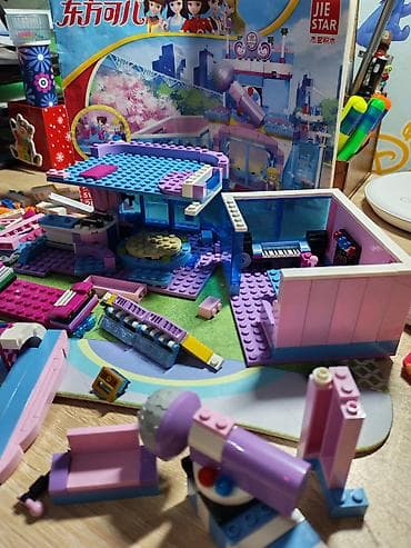 oyuncaq almaq: Lego alinib ama oynadilmayib yenidir. Qiymet 20 manata . Unvan — 2