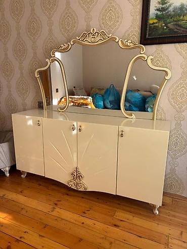 Güzgülü lalafo.az -da Güzgülü