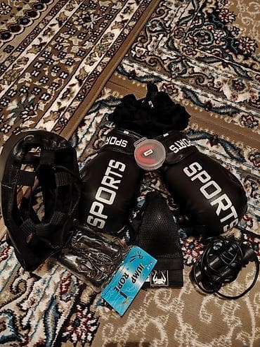 Boks/MMA üçün tam dəst Dəstə daxildir: - Boks əlcəkləri, qara rəng