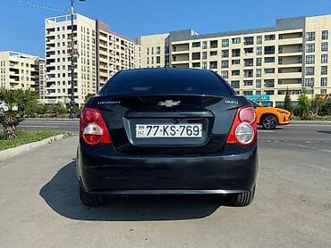 2106 masin 2005: Chevrolet Aveo: 1.4 l | 2015 il Sedan — 2