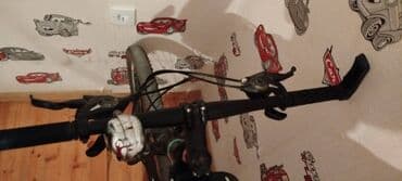 сколько стоит электровелосипед: 29luq velosiped URAN900 8skorus Üzərində telefon ucun kaslok var və — 2