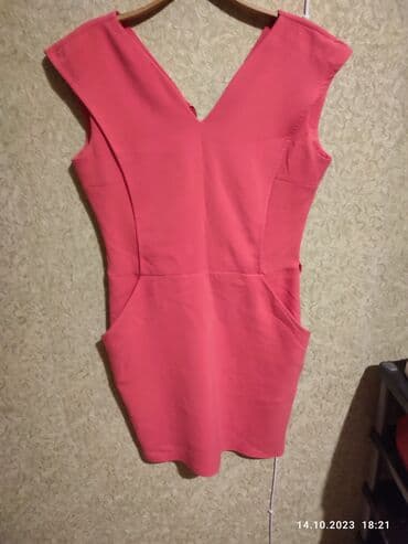 Satilir 42 razmer Turkiya istehsalidi .son qiymat 10 azn catdirilma