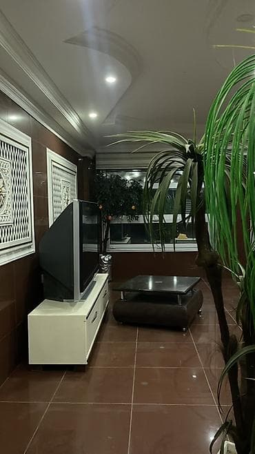 xırdalanda: Salam temizlik işi görəcək xanim axtarilir iş saatı 9da başlıyir ünvan — 1