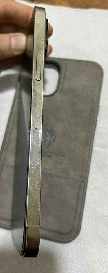 a 31: IPhone 12 Pro Max, 256 GB, Ağ, Face ID — 3