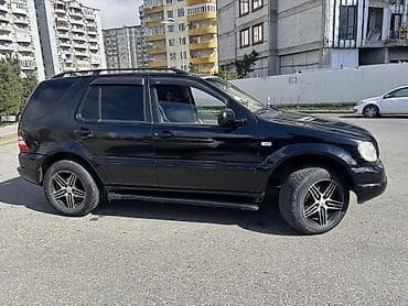 mersedes 190: Mercedes-Benz ML 320: 3.2 l | 2000 il Ofrouder/SUV — 4
