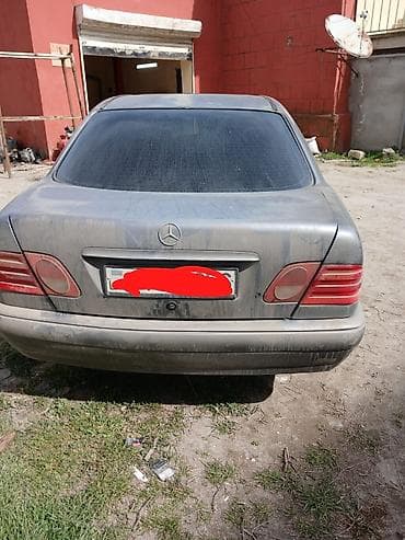 tap az avtobuslar ve xususi texnikalar: Mercedes-Benz E-Class: 2.3 l | 1995 il Sedan — 6