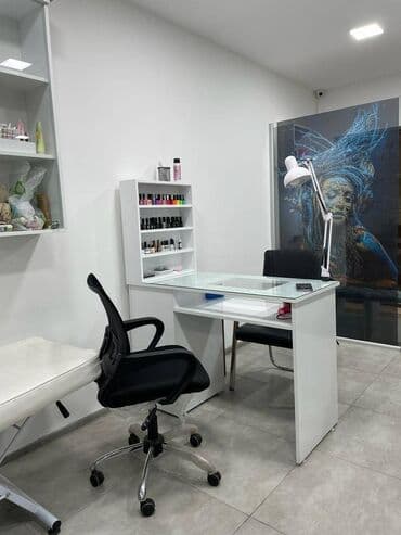 dirnaq salonu: Nərimanov metrosuna yaxin yerləşən1 otaqlı salon təmirli ayi — 5