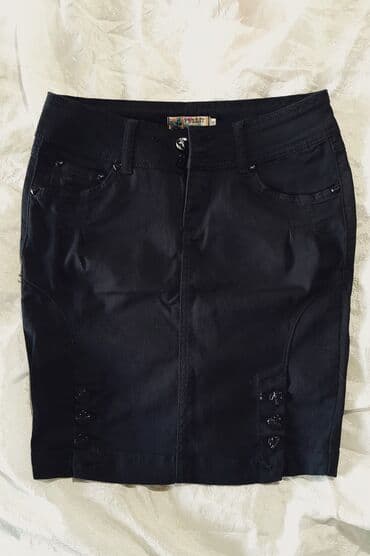 Dəstlər, kostyumlar: Qara dizüstü ətək.(XS/S bədən)
(Gəncə) — 1