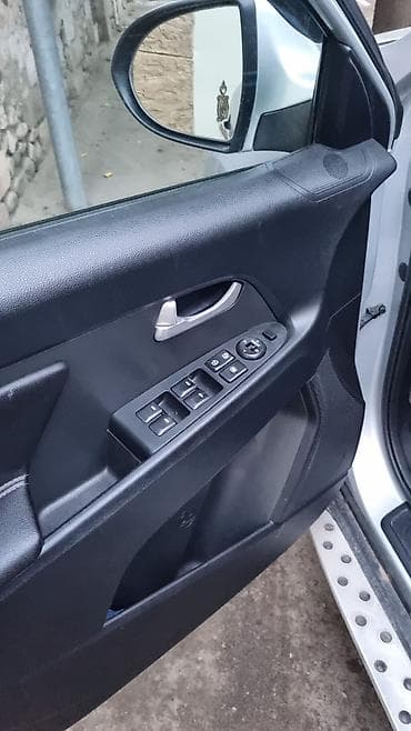 diski teker barter: Kia Sportage: 2 l | 2010 il Krossover — 5