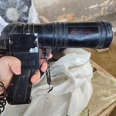 Köhnə tip əl fənəri – pistol tutacaqlı, naqilli model Məhsul