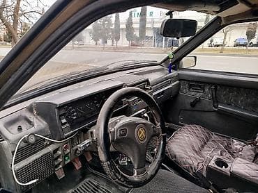 elantra 2012 android: Vaz 21099 sedan Xüsusiyyətlər: - Kuzov: 4 qapılı sedan, bej rəng - Ön — 3