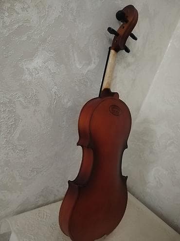 Qarmonlar: Məhsul: Sandner skripkası (4/4 ölçü) Xüsusiyyətlər: - Marka/model — 2
