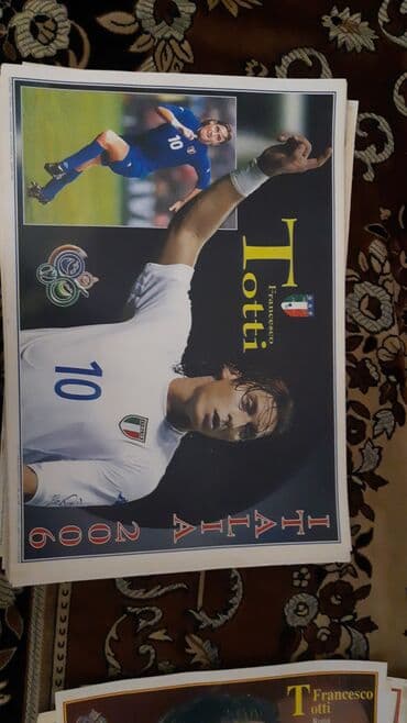 ustunde gerb olan qepik: İtaliya futbolu şəkilləri — 5