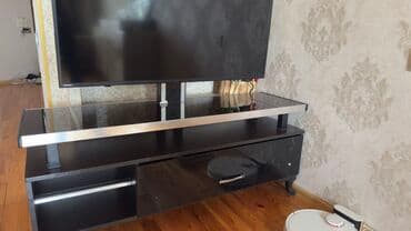 стеклянный журнальный стол: Б/у, Прямой ТВ стенд, С полками, Стеклянный — 4