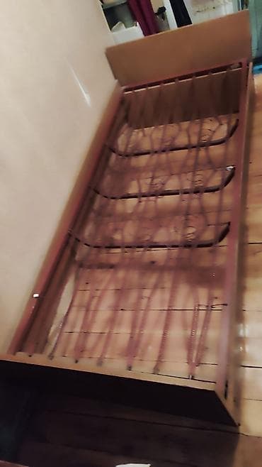 həyət evlərinə internet: Diqqət krivat tam işlək .setkalı .sovet malı.cix möhkəm.30 man — 2