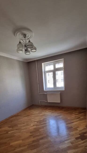 ilkin odənişsiz evler: Sumqayıt, 4 otaqlı, Köhnə tikili, 80 kv. m — 2