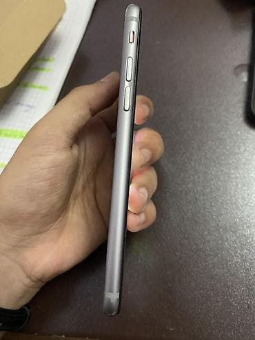 iphone 7: IPhone 6s, Space Gray, Barmaq izi — 3