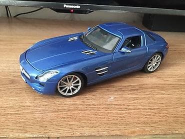 Mercedes‑Benz SLS AMG maket modeli (miqyas ehtimalən 1:18) - Rəng