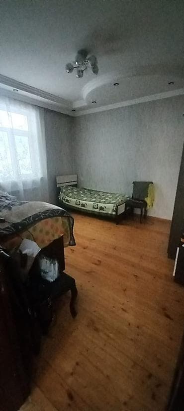 zigda heyet evi: Həyət evi – geniş həyətli, tam yaşayışlı, 4 otag kupca paket 100 kv — 9