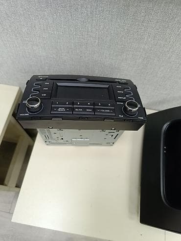 GPS naviqatorlar: Kiya sorentoya zavod maqnitafonu birde cercivesi2010-11-12 modellər — 3