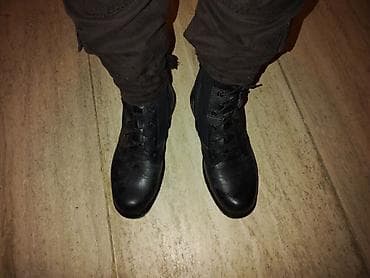 qış botinkaları: Salam təcili satılır asaqi yeri olacaq Qara dəri hərbi — 1