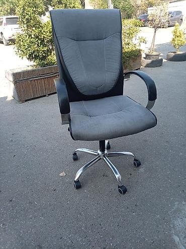 kreslo tek: Ofis kresloları satılır. Her biri tam ideal veziyyetdedir. Qiymet — 5