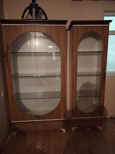 masa desdi: Mebel dəsti – vitrin, TV stendi və güzgülü komod Təsvir: - Üslub: ağ — 3