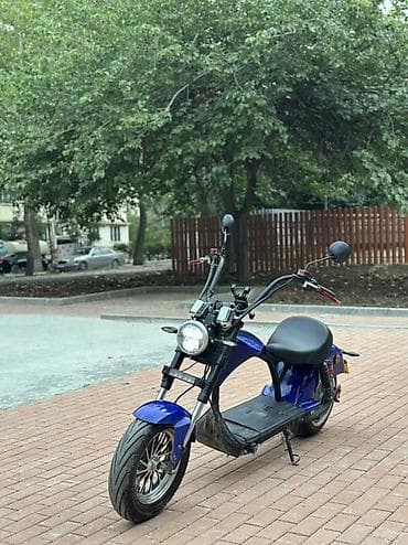 Elektrik skuter/motosiklet – şəhər gəzintisi üçün rahat kruizer tipli