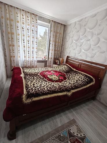 продам матрас бу: Б/у, Двуспальная кровать, Без подьемного механизма, С матрасом, Без выдвижных ящиков — 2