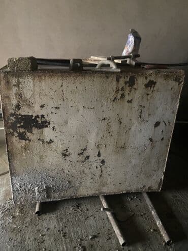 su çəni 5 ton: Bak, Metal, 2000 l l, İşlənmiş, Ünvandan götürmə — 2