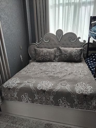 Двуспальная кровать, Б/у — 2