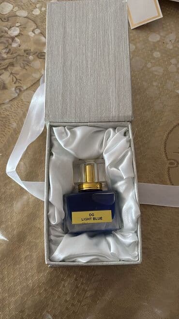 Косметика: Məhsul: Dəbdəbəli taxta güzgülü komod + digər ev əşyaları - Qəhvəyi — 2